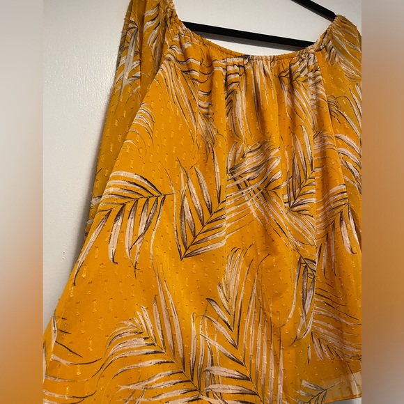 White House Black Market Women’s Yellow Flowy Shirt Size XL - Picture 11 of 12